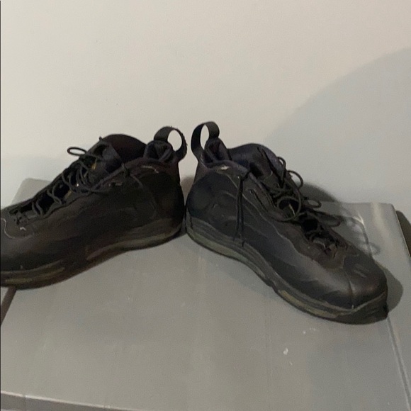 Tim Duncan foamposite - Picture 2 of 6